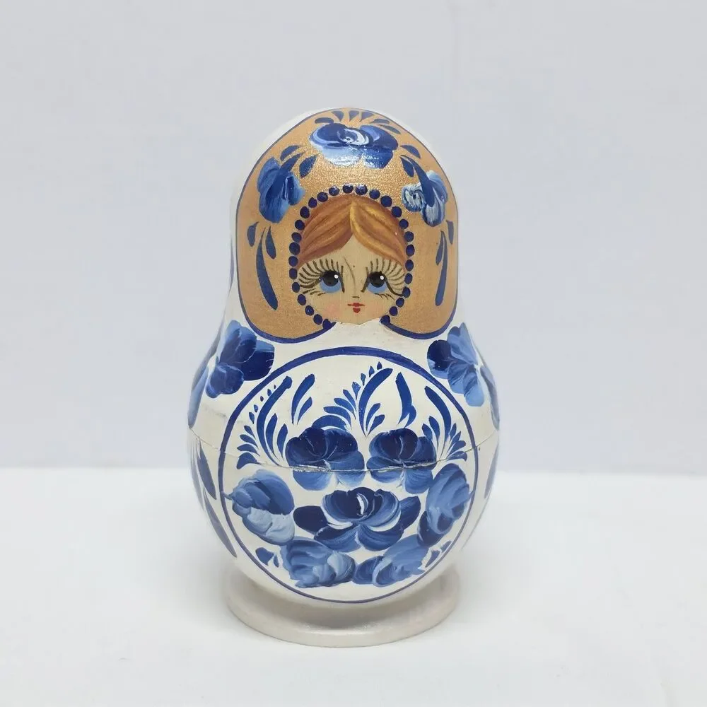 Vintage USSR Russian Matryoshka Nesting Dolls Signed 5 Pc 3.5” White Blue Gzhel